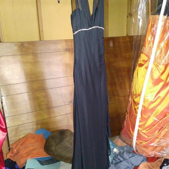 Black formal/prom/homecoming dress - Picture 7 of 8